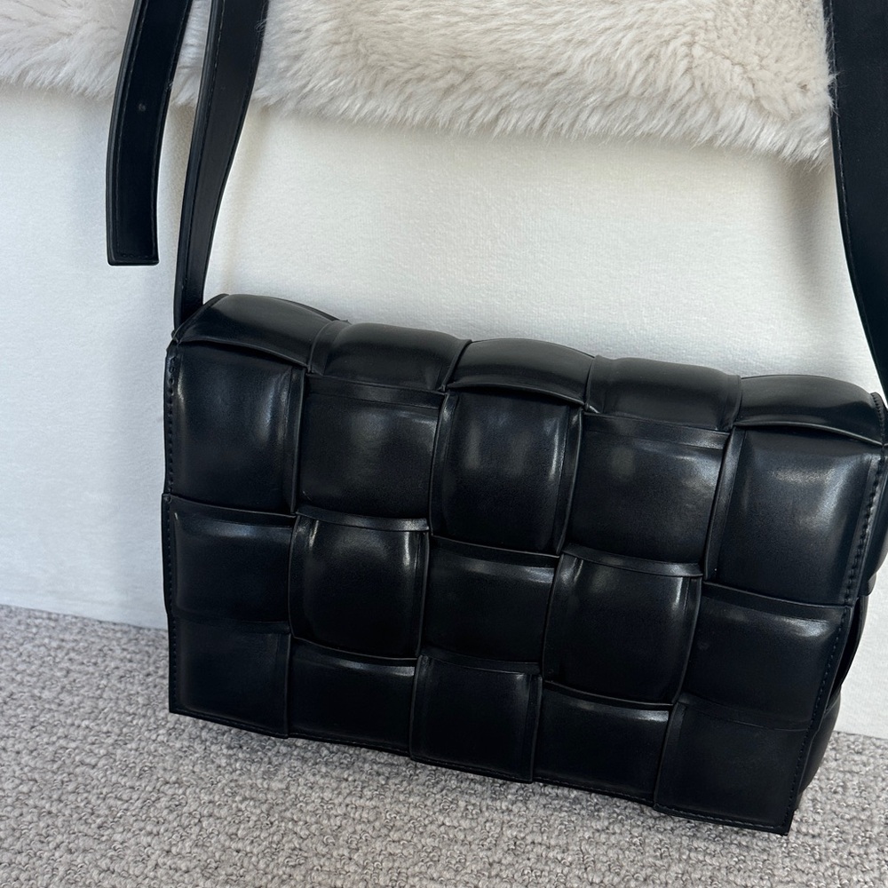 Elegant Black Woven Leather Shoulder Bag